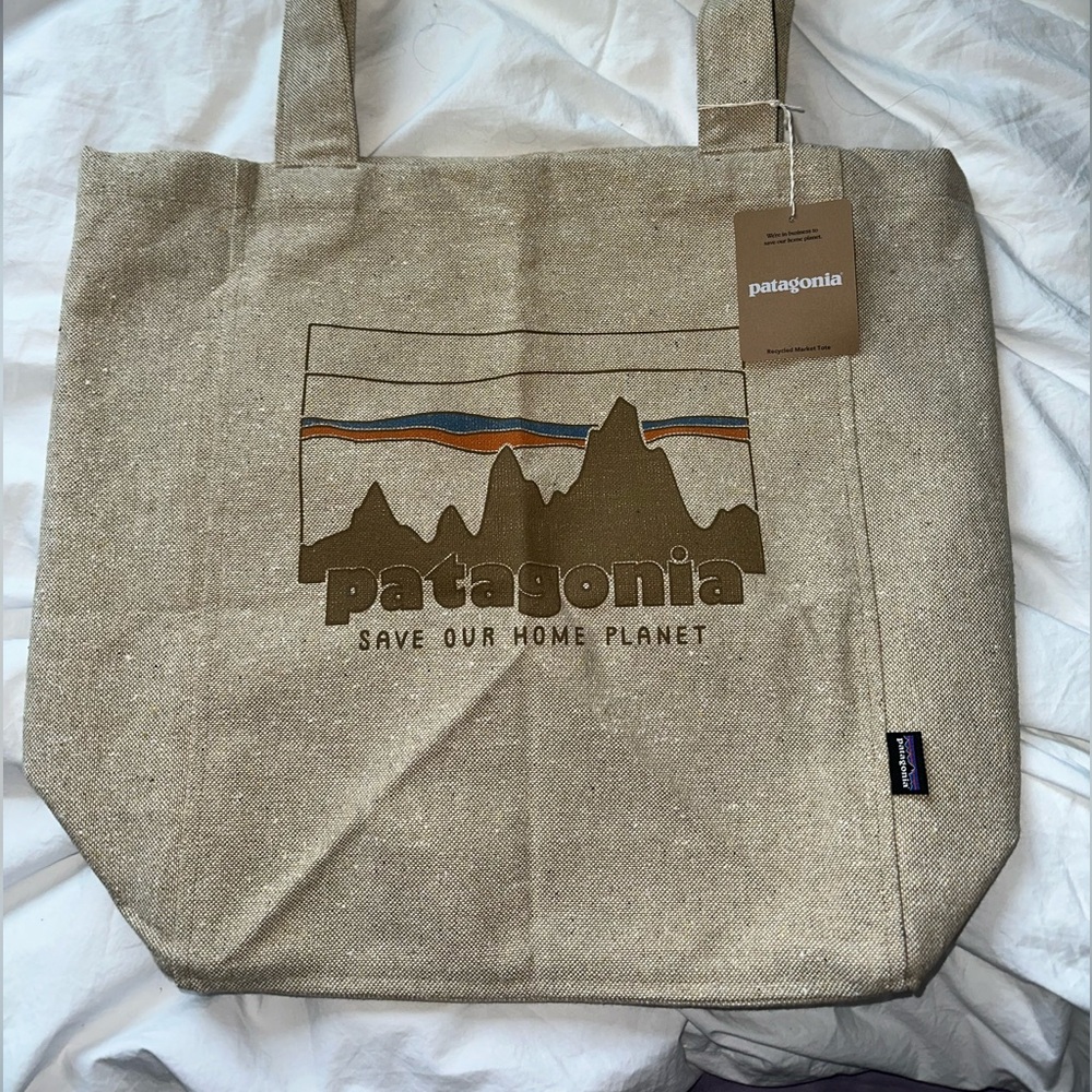 Patagonia recycled market tote NWT